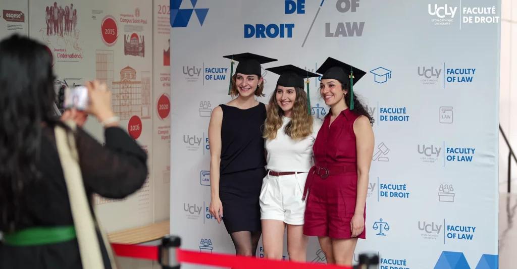 Captation vidéo de la remise de diplômes de l'UCLy à Lyon, film par Jérémy Kampf
